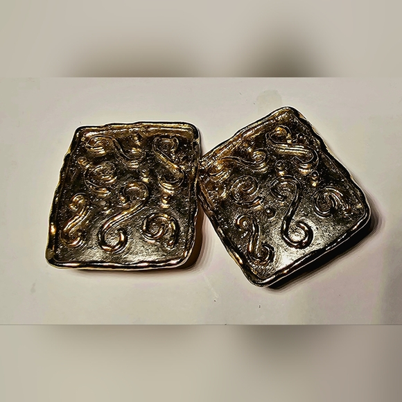 90s high fashion Avon round square S lines textured hammered clip on the - Picture 3 of 8